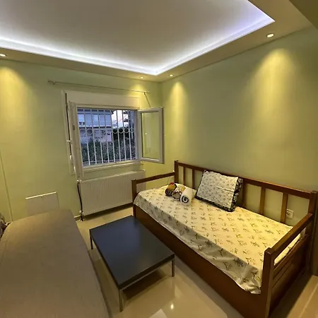 Uptown40 Ground Floor With Easy Free Street Parking