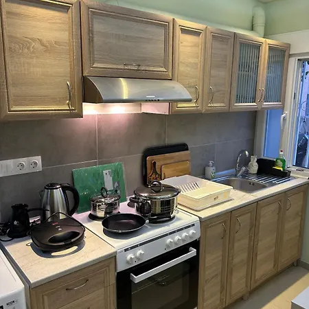 Uptown40 Ground Floor With Easy Free Street Parking Thessaloníki