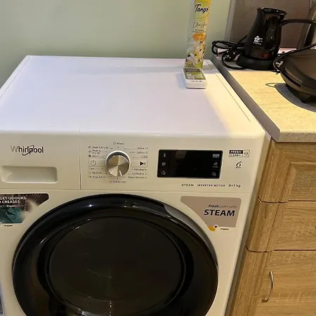 Uptown40 Ground Floor With Easy Free Street Parking Lägenhet Thessaloníki